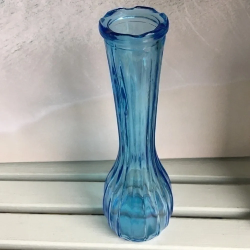 Vintage CLGCO Light Blue Indiana Glass Bud Base - Picture 5 of 7